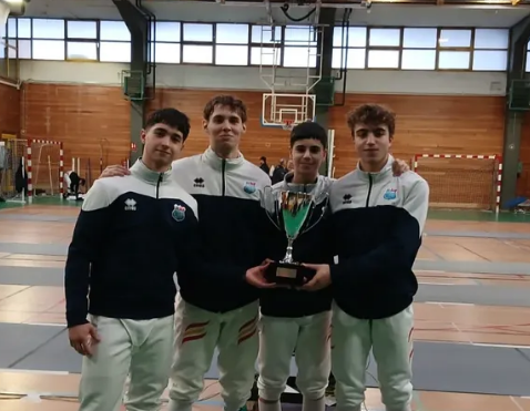 ¡Campeones y Ascenso! Nuestro segundo equipo conquista la Liga Bronce de Espada Masculina